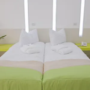 4* Otel Christina